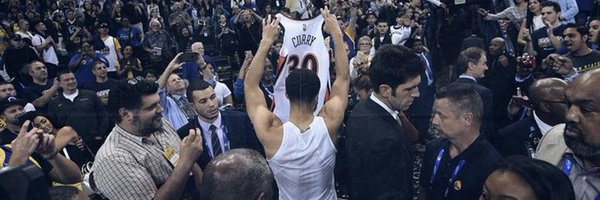 eyesosara Profile Banner