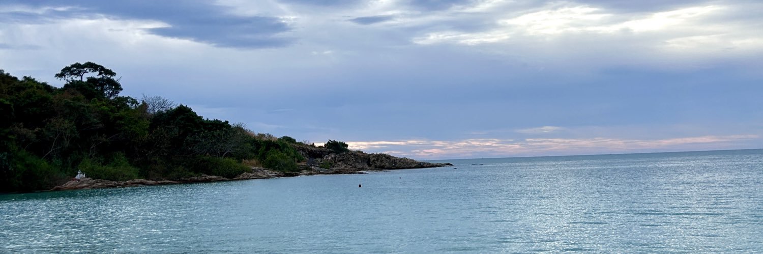 qqraewa's profile banner image