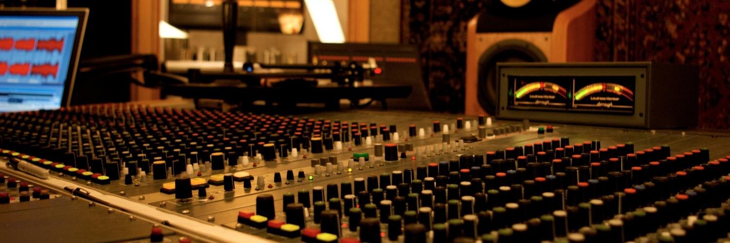 Topher_Kelly's profile banner image