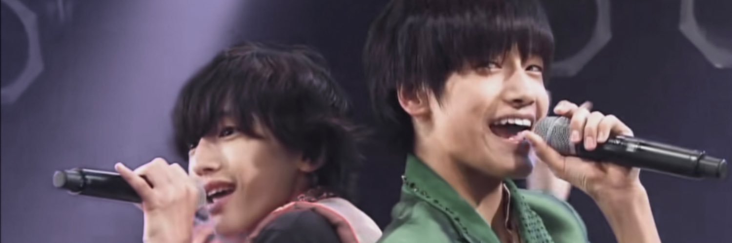 怜 banner