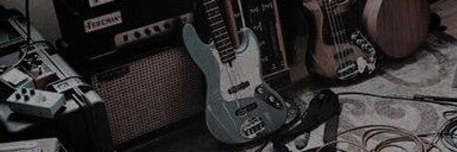 piscesonbed's profile banner image
