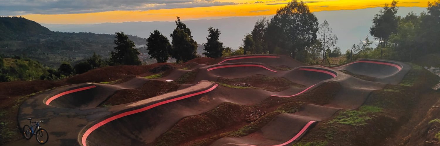 Mikel Delagrange banner