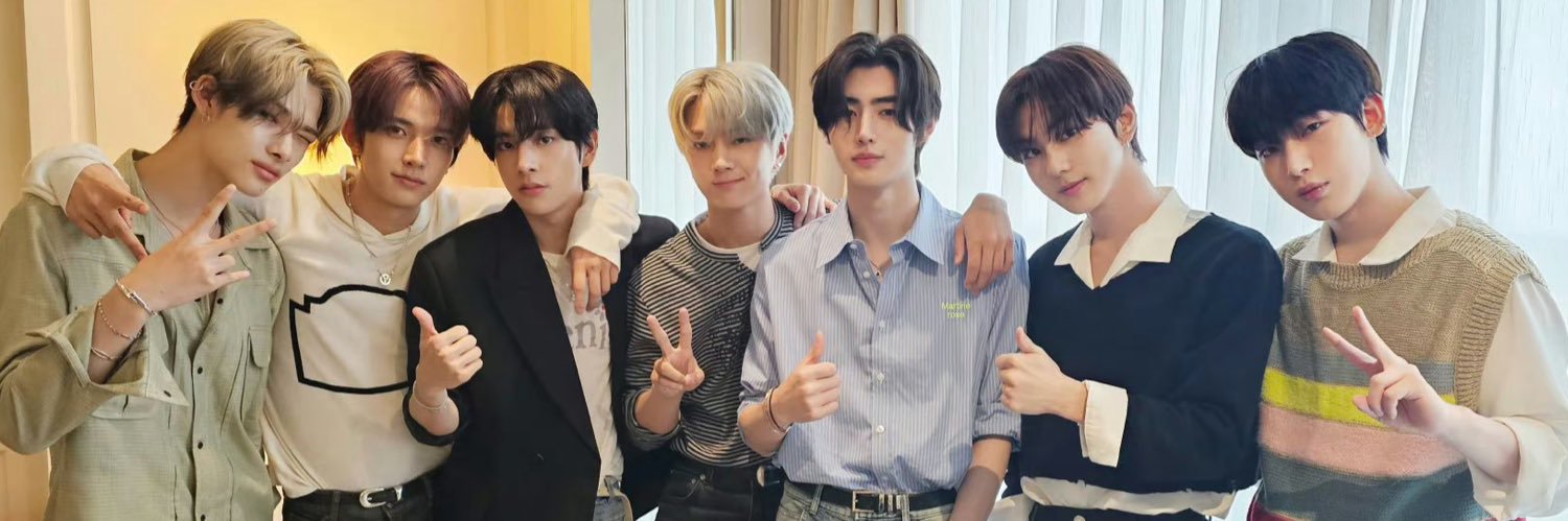 ily_parkjs's profile banner image