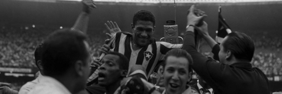 Laura ★彡🎬 🎮 banner