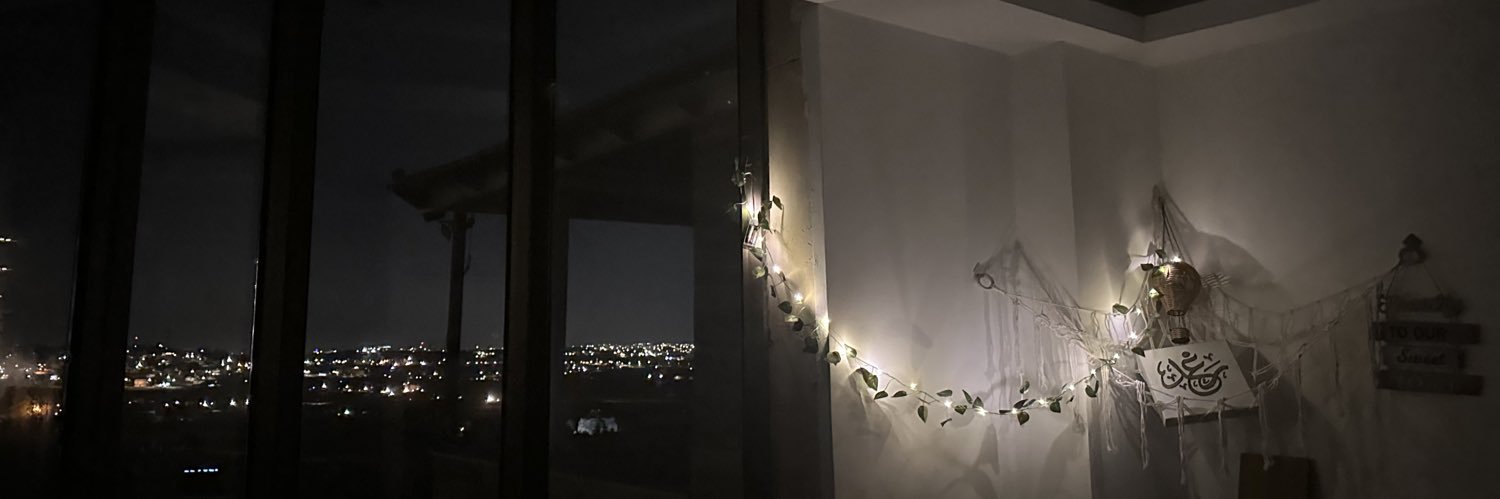 noblyer's profile banner image