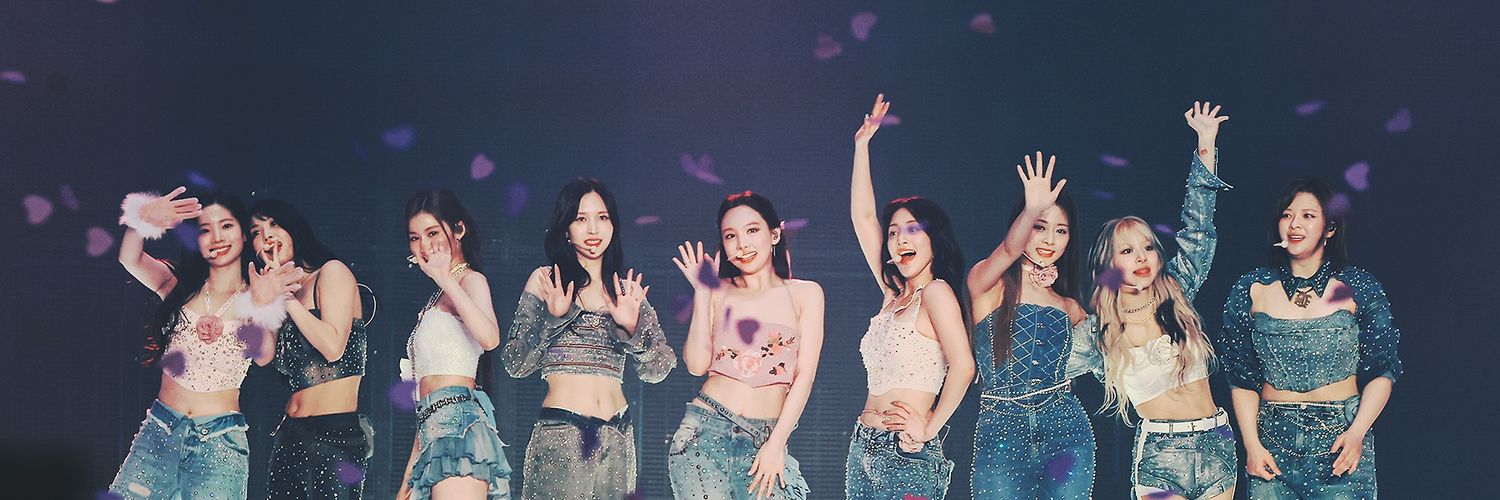 uesminx's profile banner image