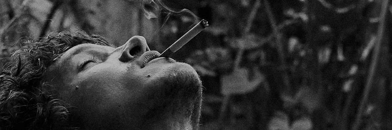 v banner