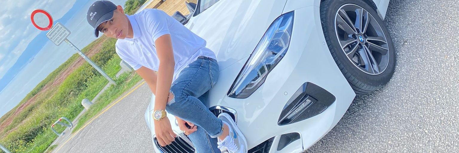 Walid banner