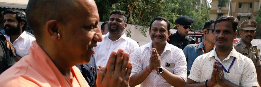 मुकेश त्रिपाठी- Mukesh Tripathi/✍️ banner