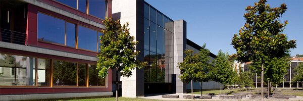 USI_university Profile Banner