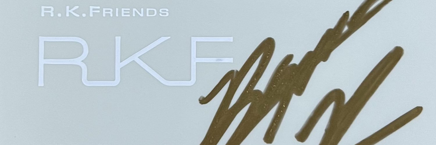 Replayee's profile banner image