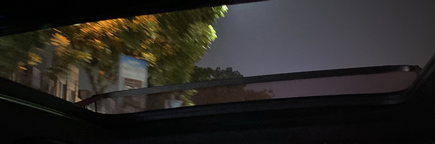 siksikeu's profile banner image