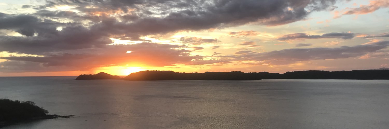 OneeLuckiiLadii's profile banner image