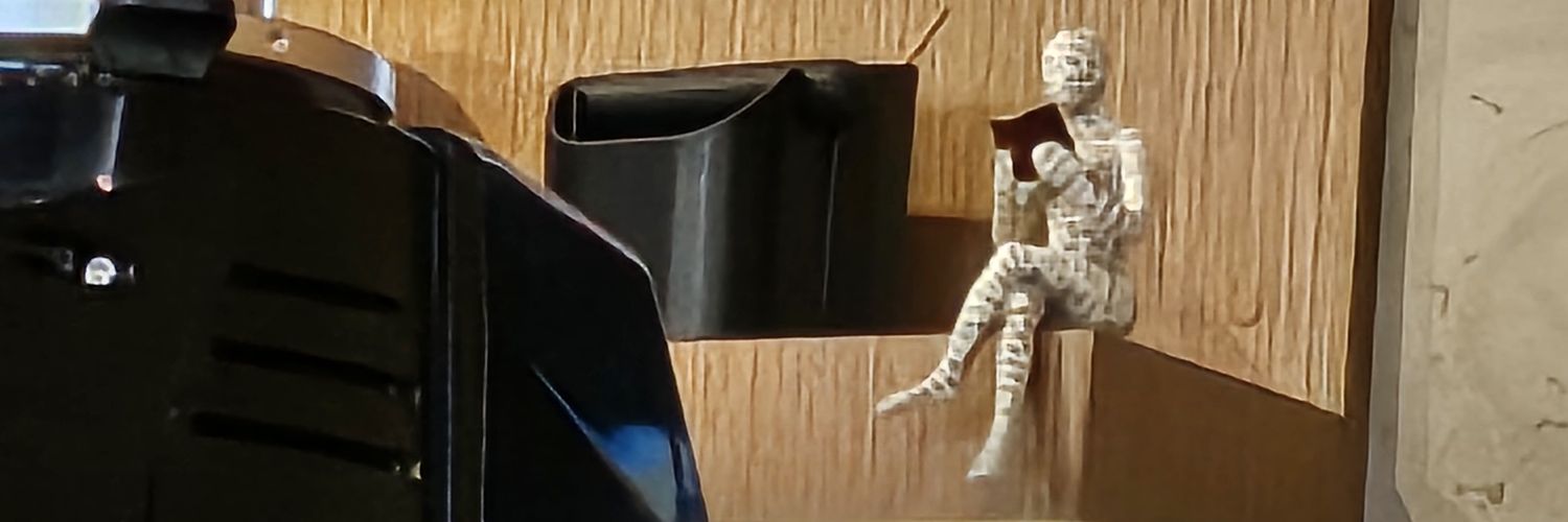privateannamari's profile banner image