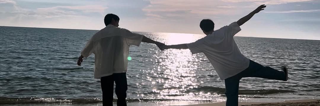 paploy_ig's profile banner image