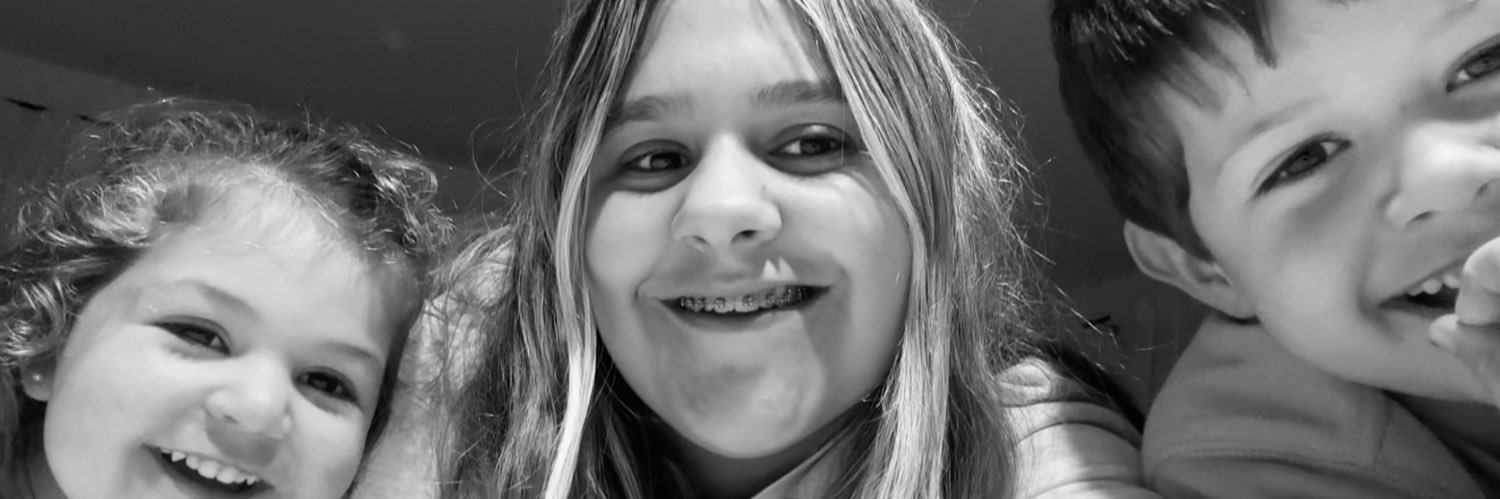 piiaav_'s profile banner image