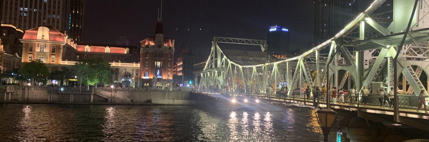 j_b4e's profile banner image