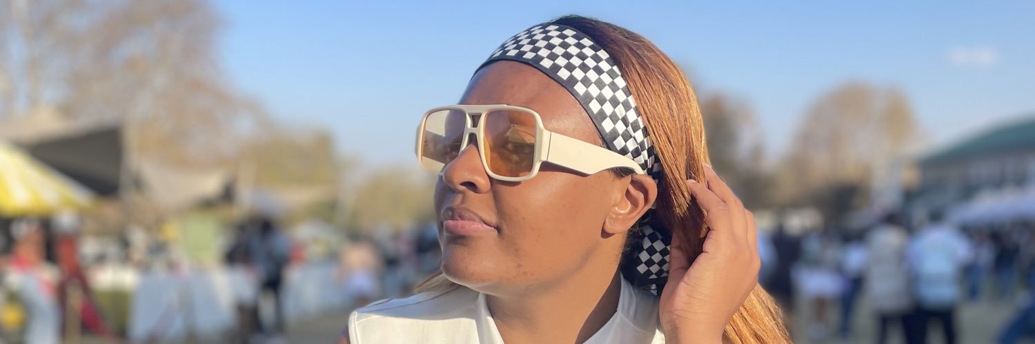 NgobeniChantell's profile banner image
