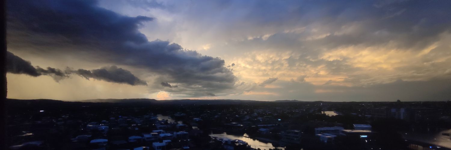 ausBubbles ☝️🩸 banner