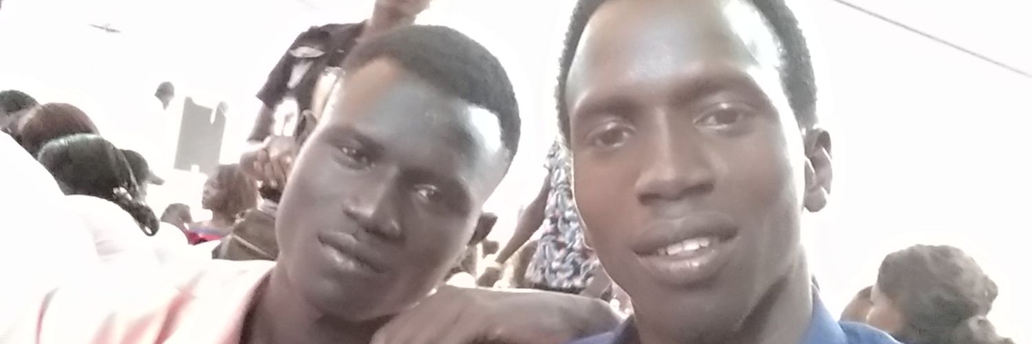 akol_kom's profile banner image