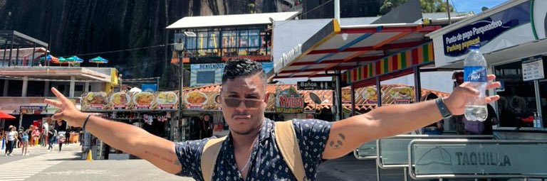 Harry Poppers banner