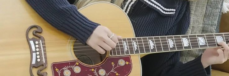 🎤🎧 Rose 🌹⭐️ banner