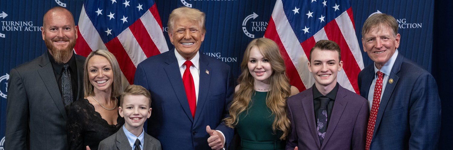 Ashley Earle ™ 🇺🇸 banner