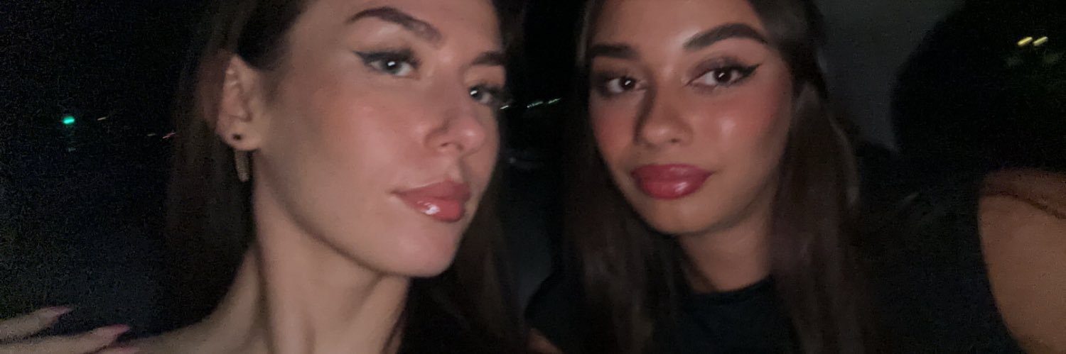 JuliaBttn's profile banner image