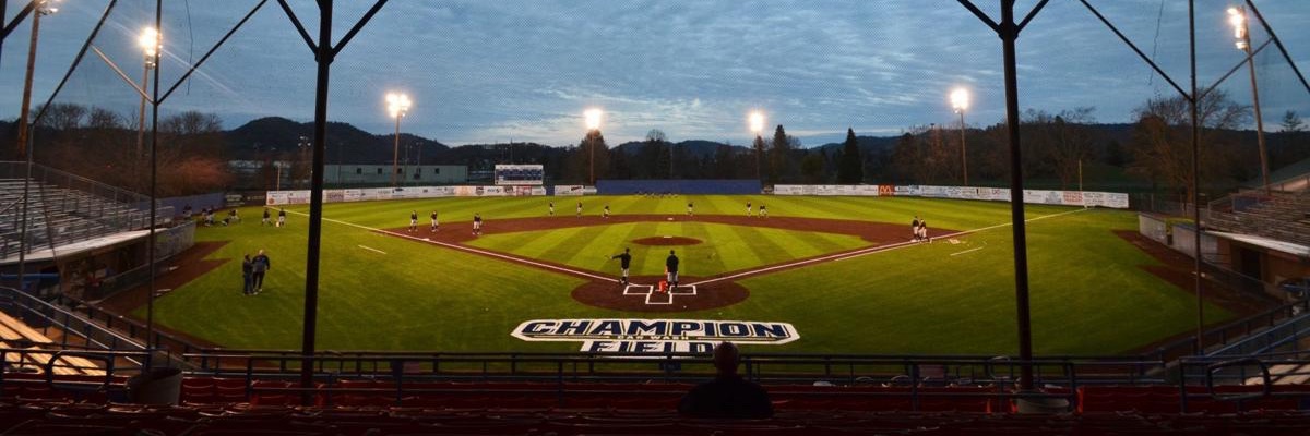 Umpqua Baseball banner