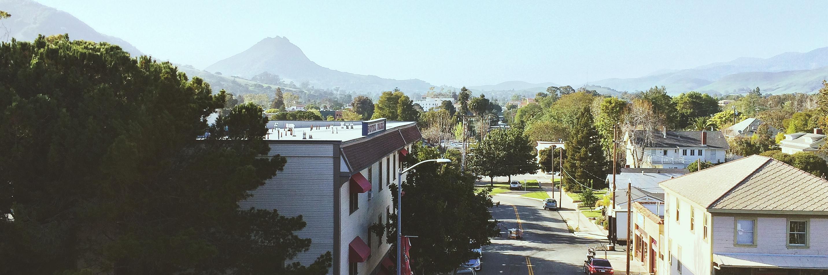 Farley Elliott banner