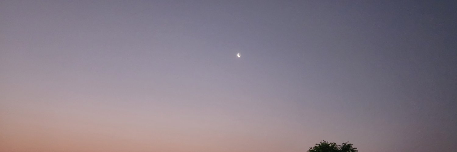 i_ut10's profile banner image
