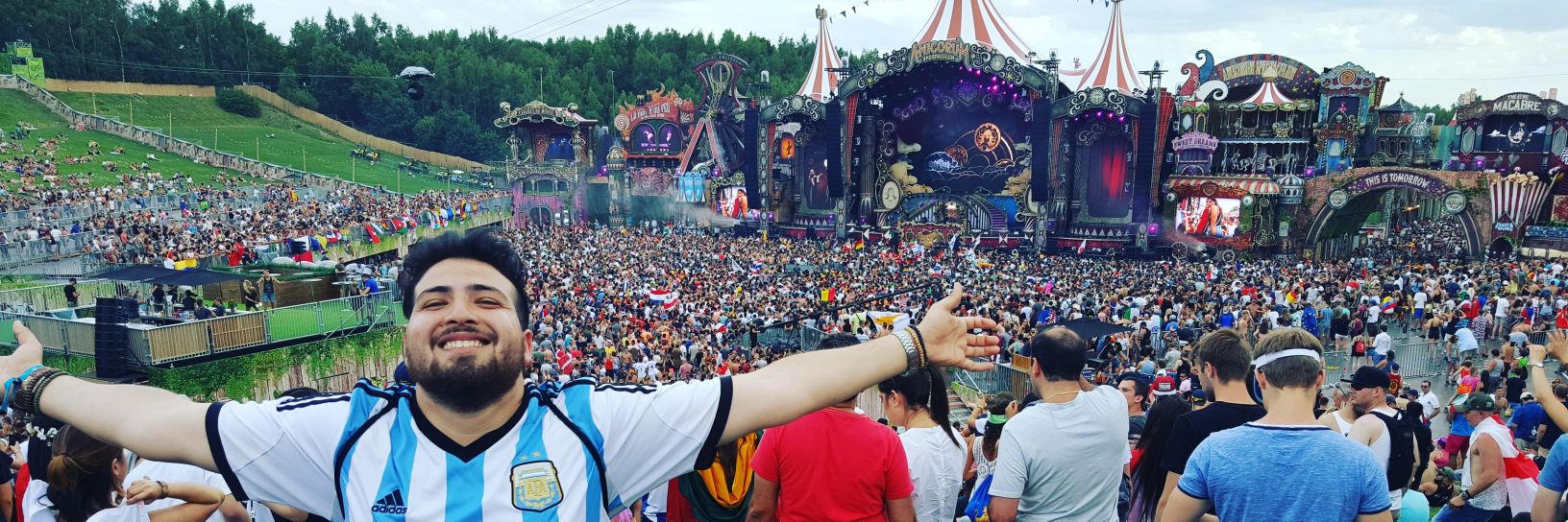 Simón Caroselli banner