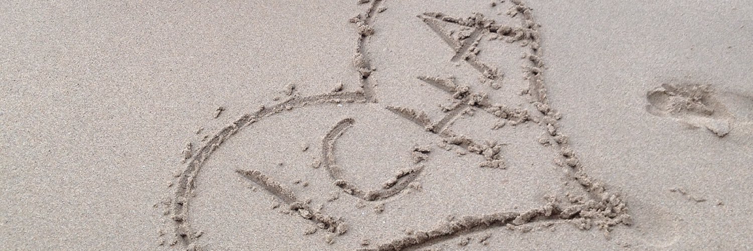 icha_ariffin's profile banner image