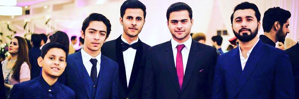 razaaskari's profile banner image