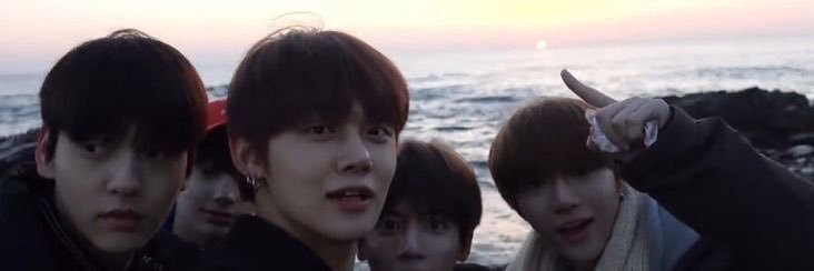 ioana ★ saw txt's banner