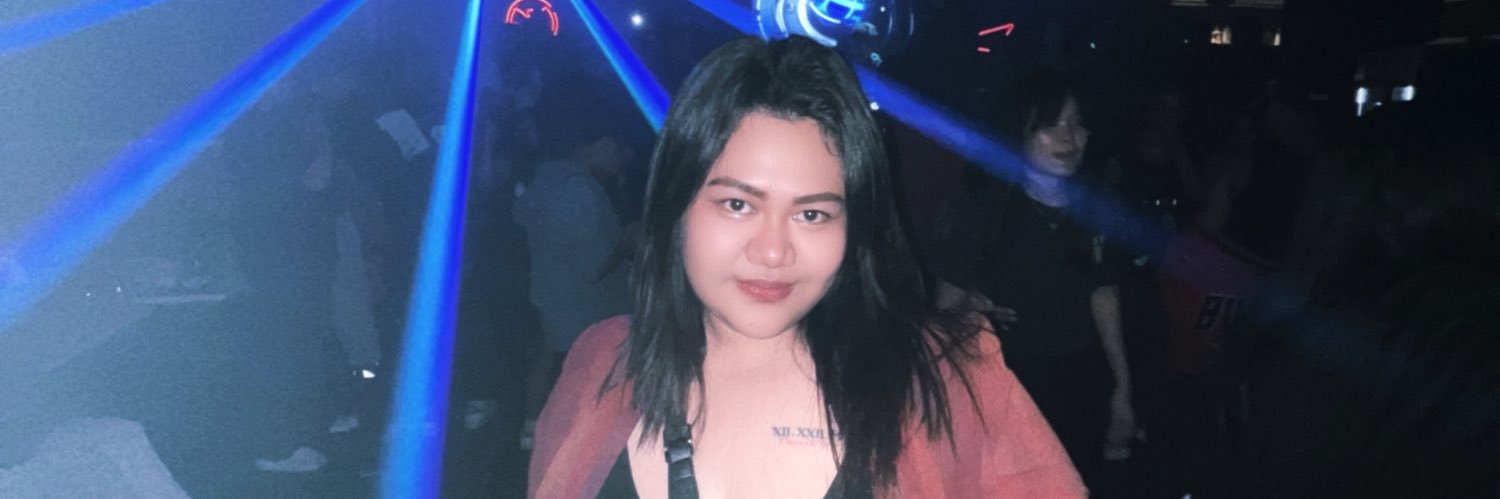 mkkmntll's profile banner image