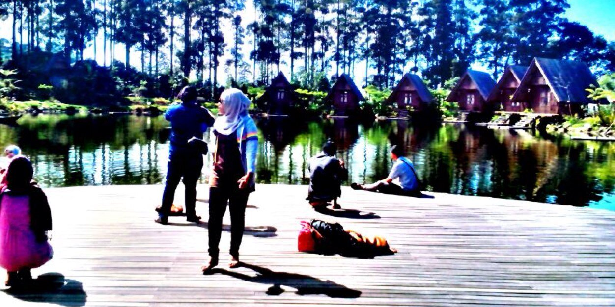 ikayanuarpratwi's profile banner image