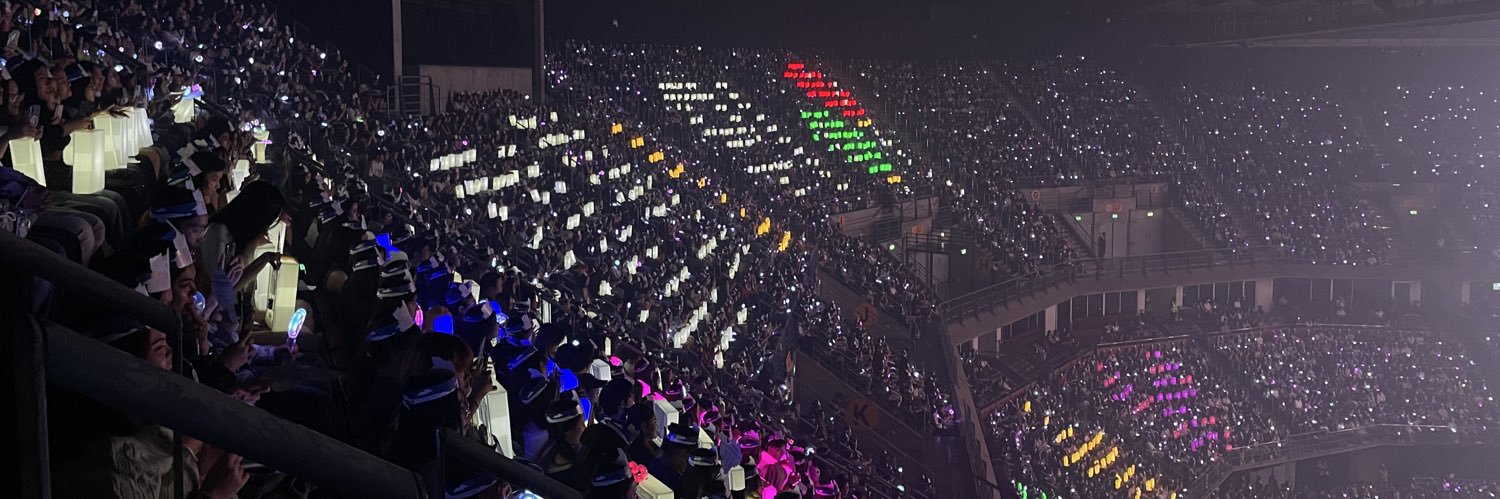 siriwat33's profile banner image