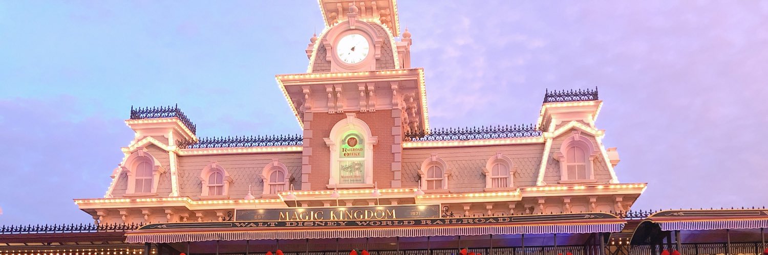 ariel___mickey's profile banner image