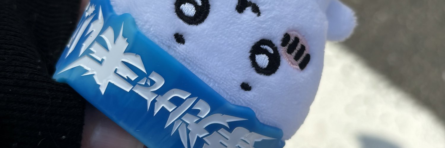 __e__mo__emo's profile banner image