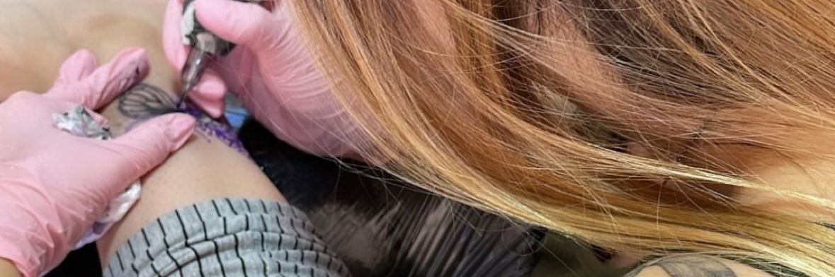 camiheredia__'s profile banner image