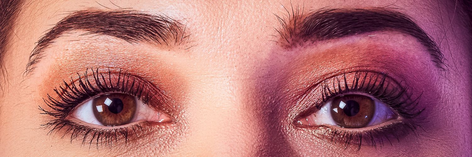 UHQ TWEETS banner