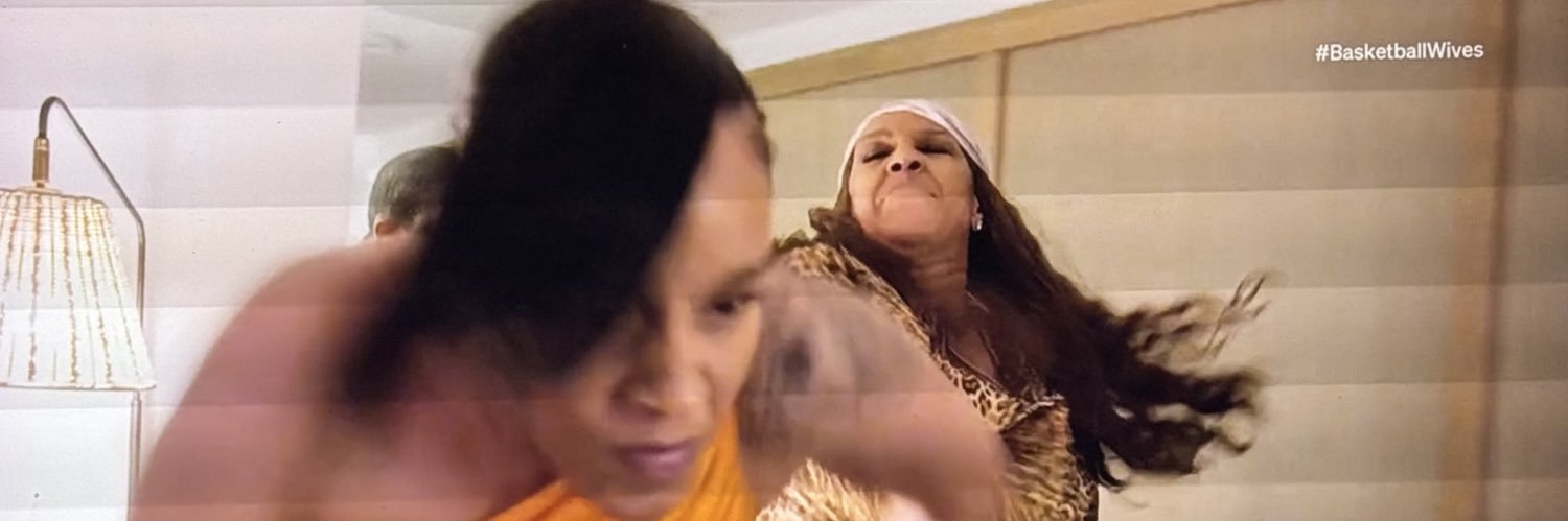 Mia’s 999th Lie banner