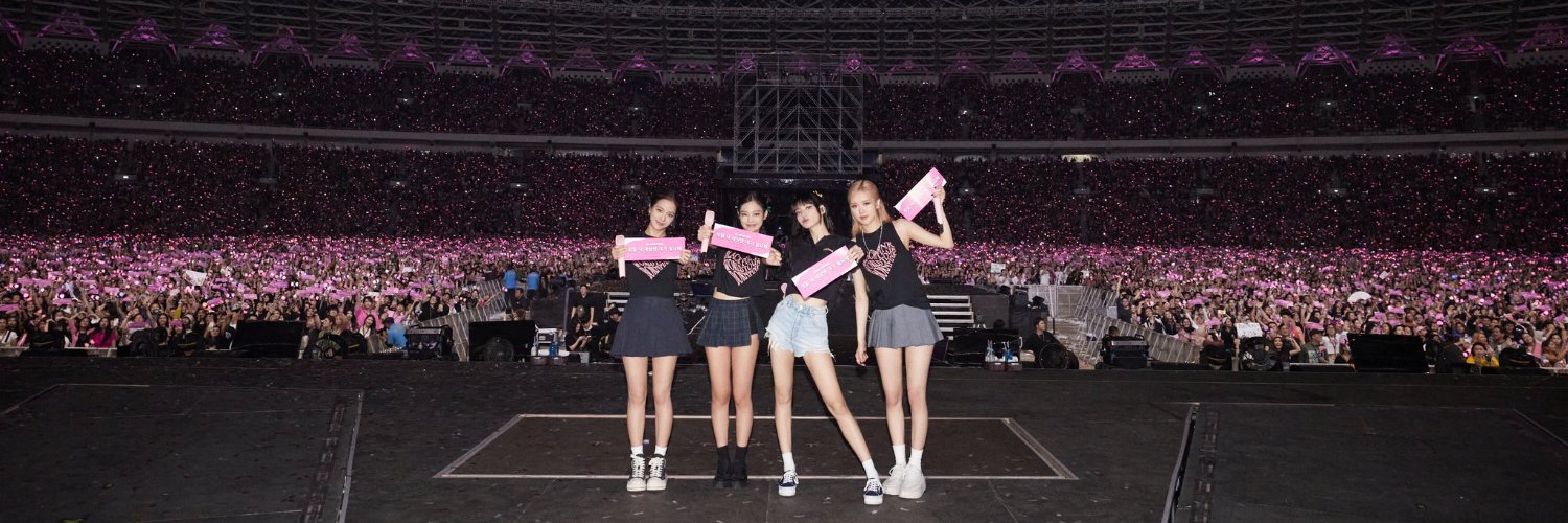 zhqyaaa's profile banner image
