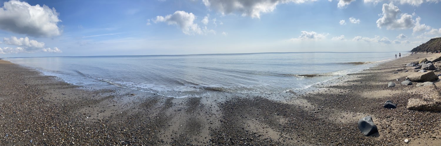 John 💙🤍💛 banner