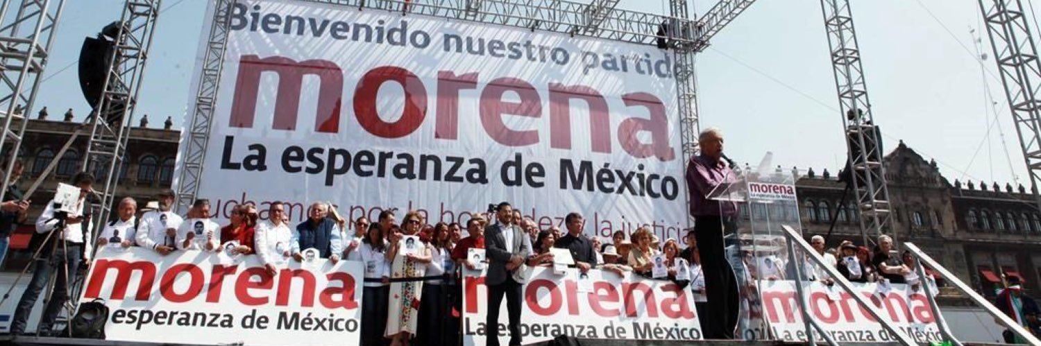 Tomás Pliego's banner