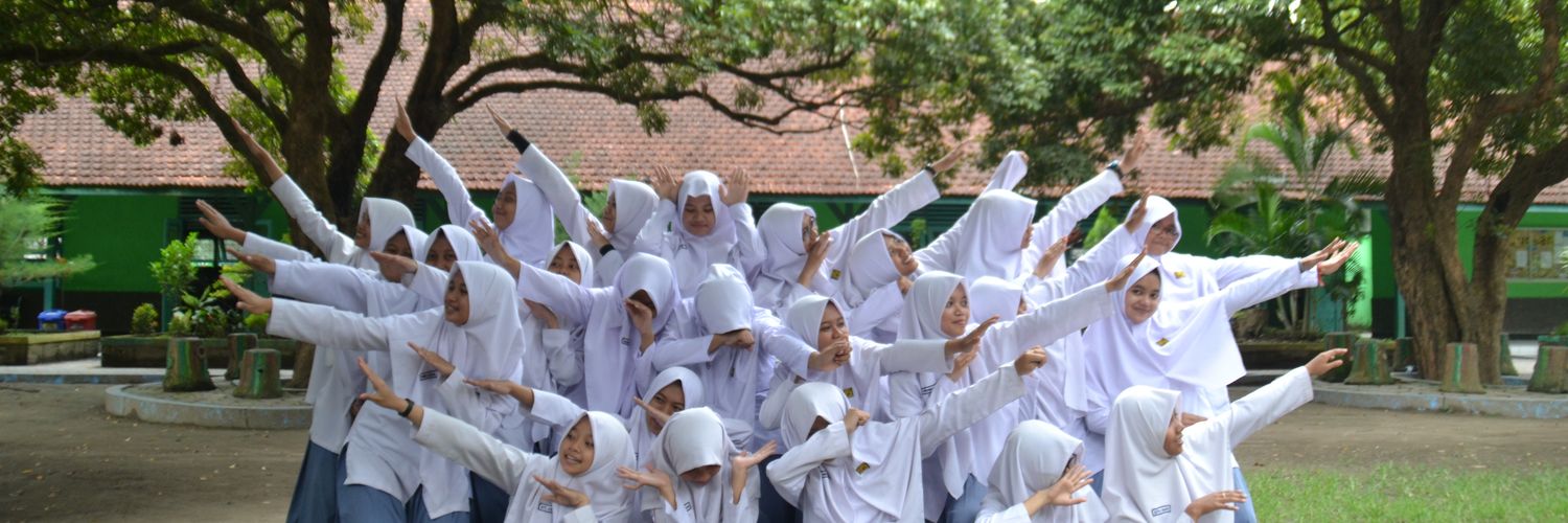dyahmm_'s profile banner image