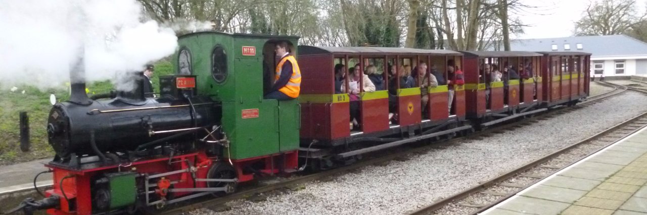 Leighton Buzzard Narrow Gauge Railway banner