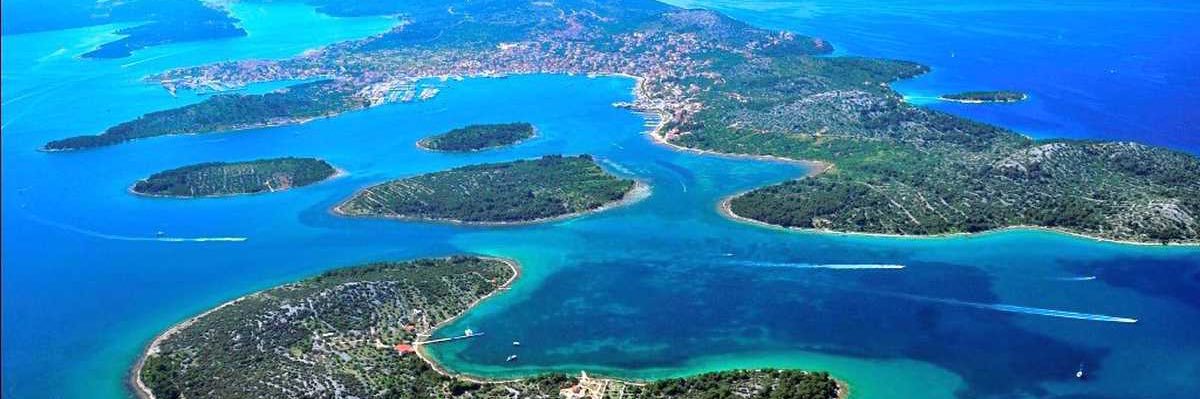 Majana Havranek banner