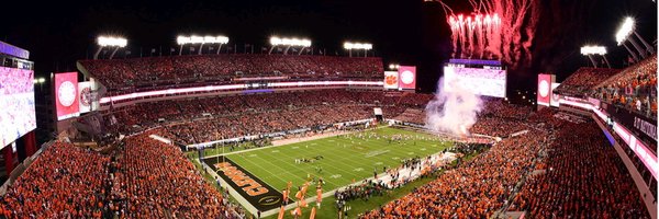 DerekVolner Profile Banner